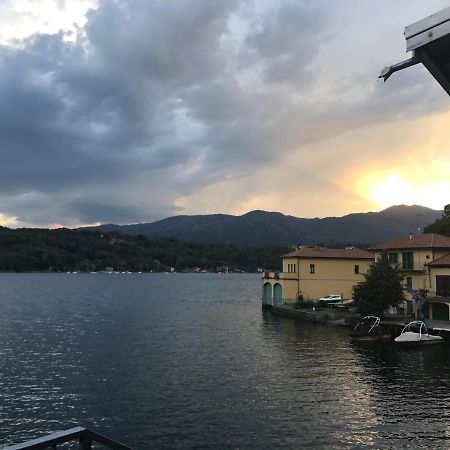 B&B Notte Sul Lago Gozzano Exteriör bild
